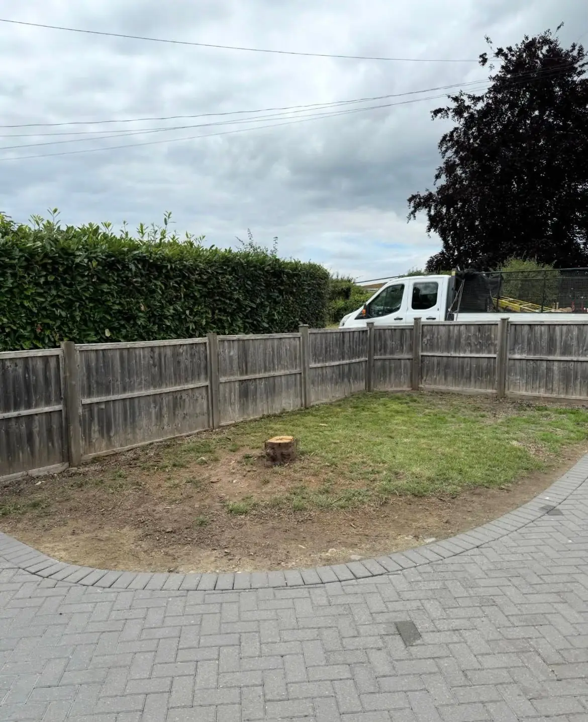 Emergency tree removal and garden clearance in Gerrards Cross
