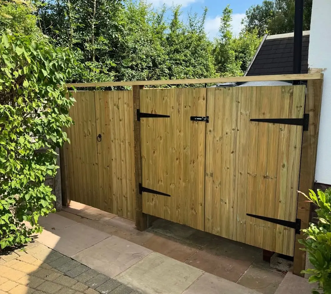 Closeboard fencing installation by GX Tree Care in South Bucks