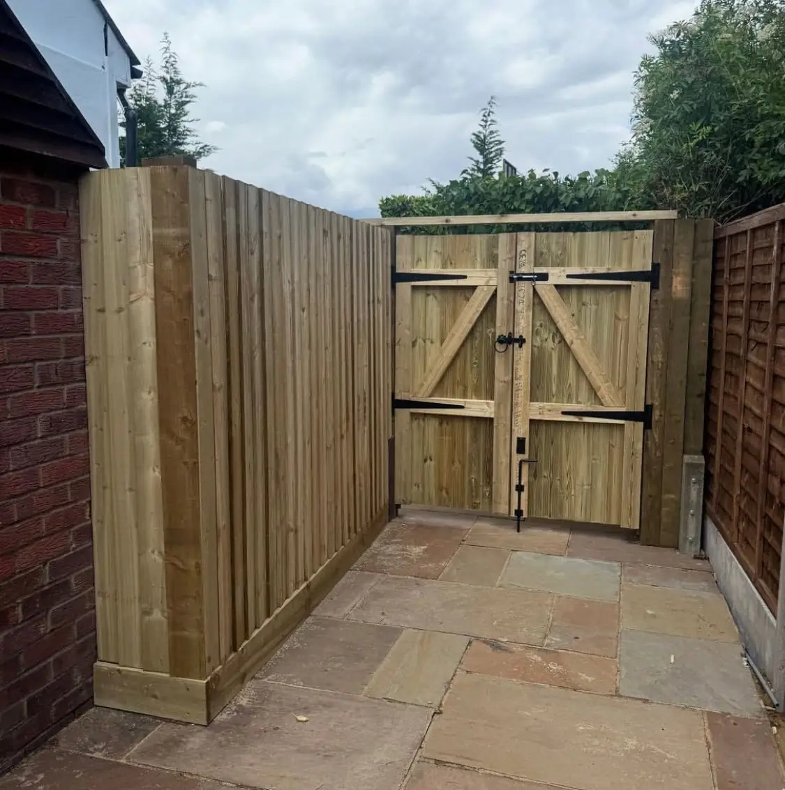 Premium closeboard fencing installed by GX Tree Care in South Bucks